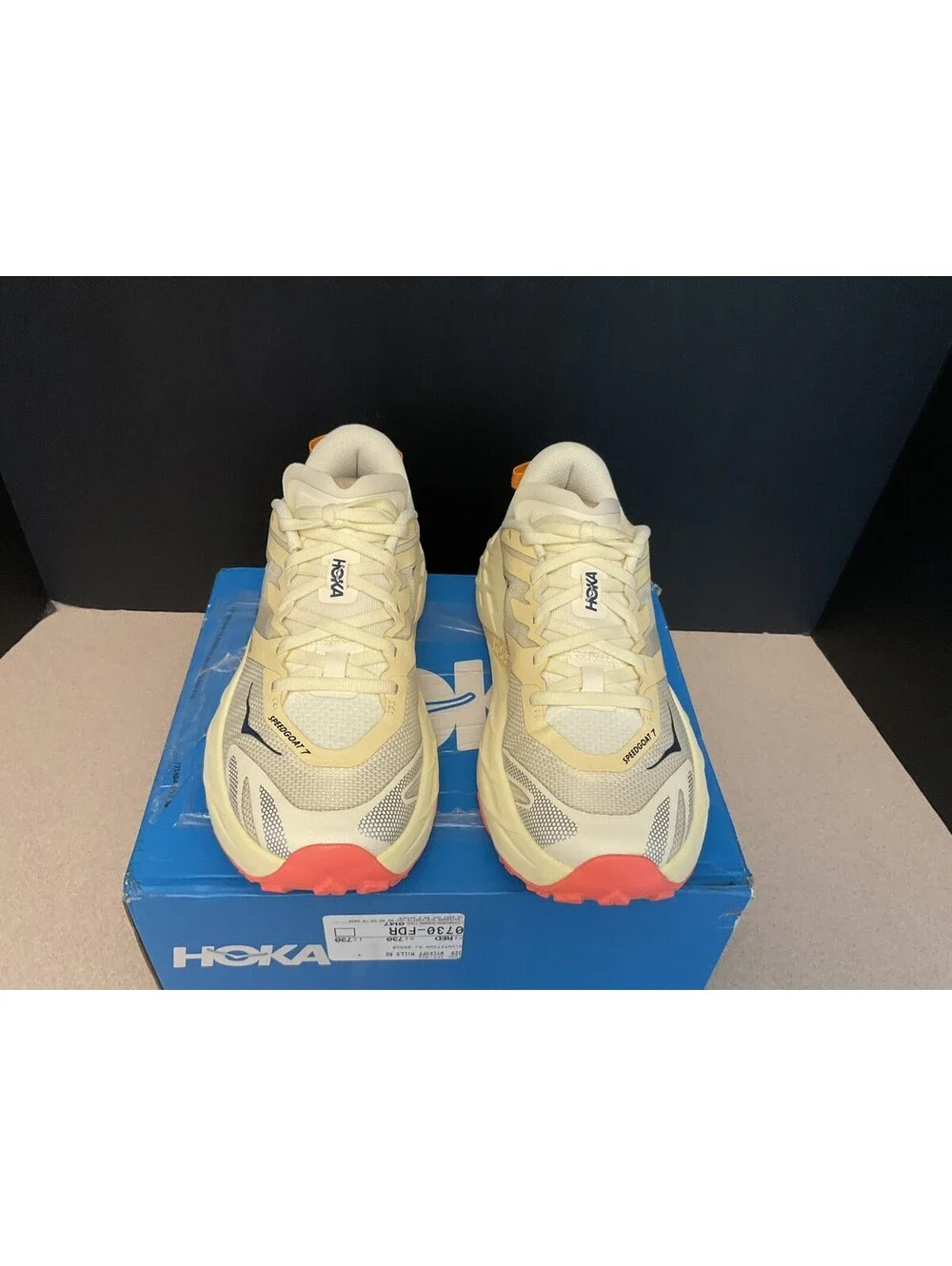 New! Womens Hoka One One Speedgoat 7 Vintage Yellow Trail Running Shoes. Size 6B